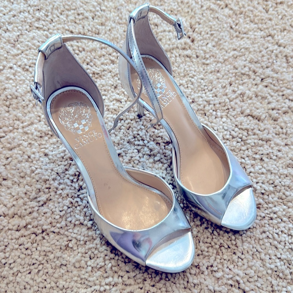 Open toe sandals